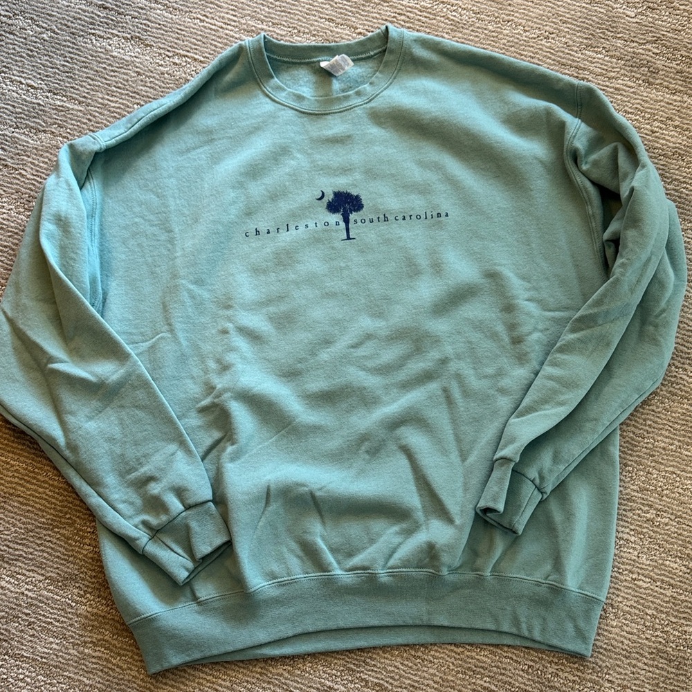 Women’s Charleston,SC Green Sweatershirt